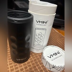 Vmini Black Can Cooler